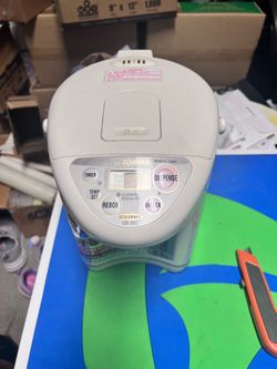 Zojirushi 2.2L water boiler and warmer