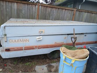 1983 pop up trailer Coleman