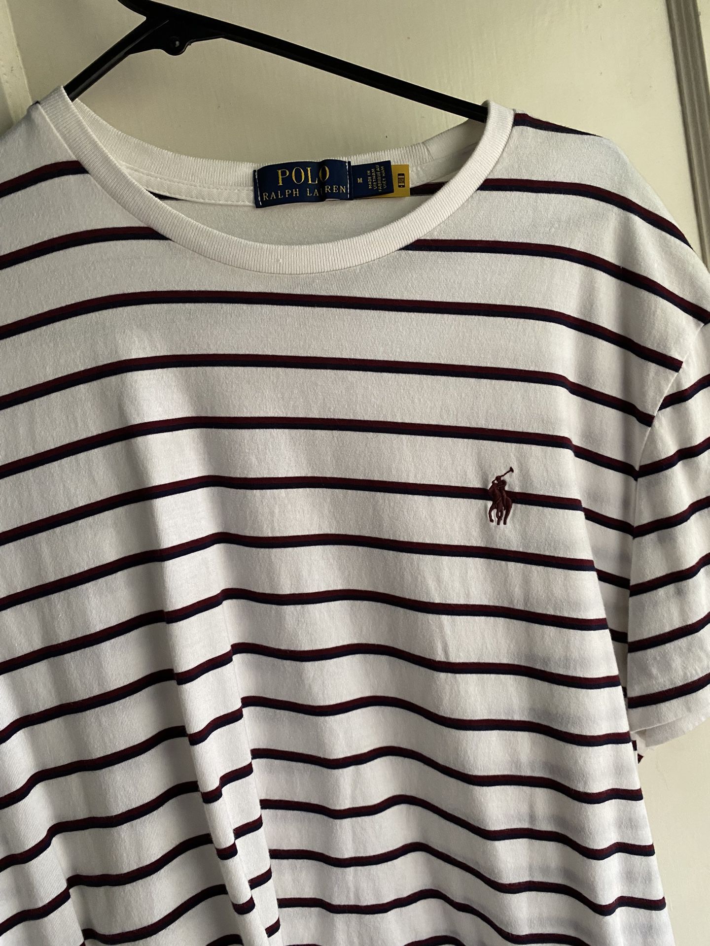 Different Polo T-shirt 