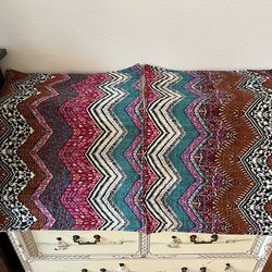 2 Pillow Shams - Cool Pattern & Very Colorful!