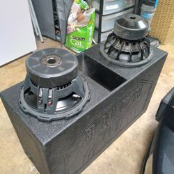 Dual Q Bomb Ported Box For Sale $70 Cash Takes It...(subs Are BLOWN) Box Demention 36 X 16 X 22