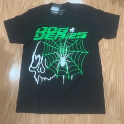 Dog years green tee
