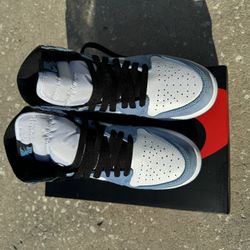 Jordan 1 University Blue 