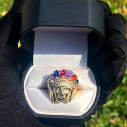 14k solid yellow gold ring with multicolored stones size 8.5