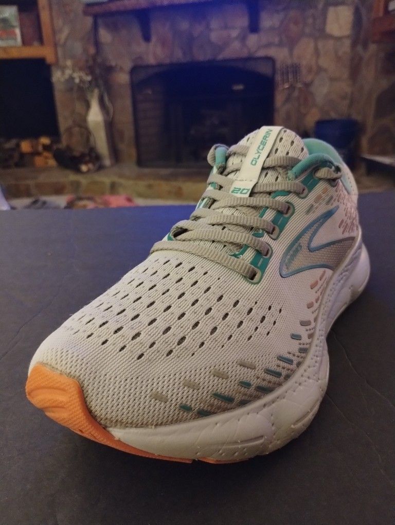 (Size-9) Great Condition, Women's, Brooks Glycerin 20 Women's Neutral Running
