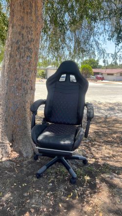 Game chair