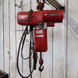 1 Ton Dayton Hoist