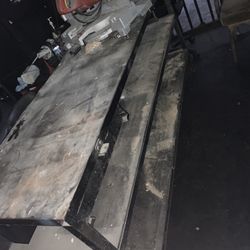 Metal table