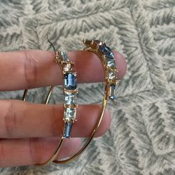 Women’s Beautiful Earrings 