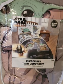 Star Wars: The Mandalorian The Child Reversible Kids' Comforter Twin