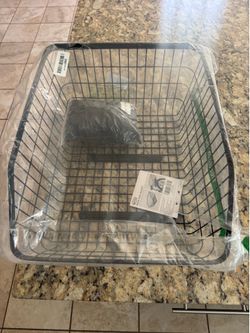 Rear basket for bicycle