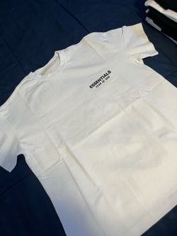 White essential tee shirt