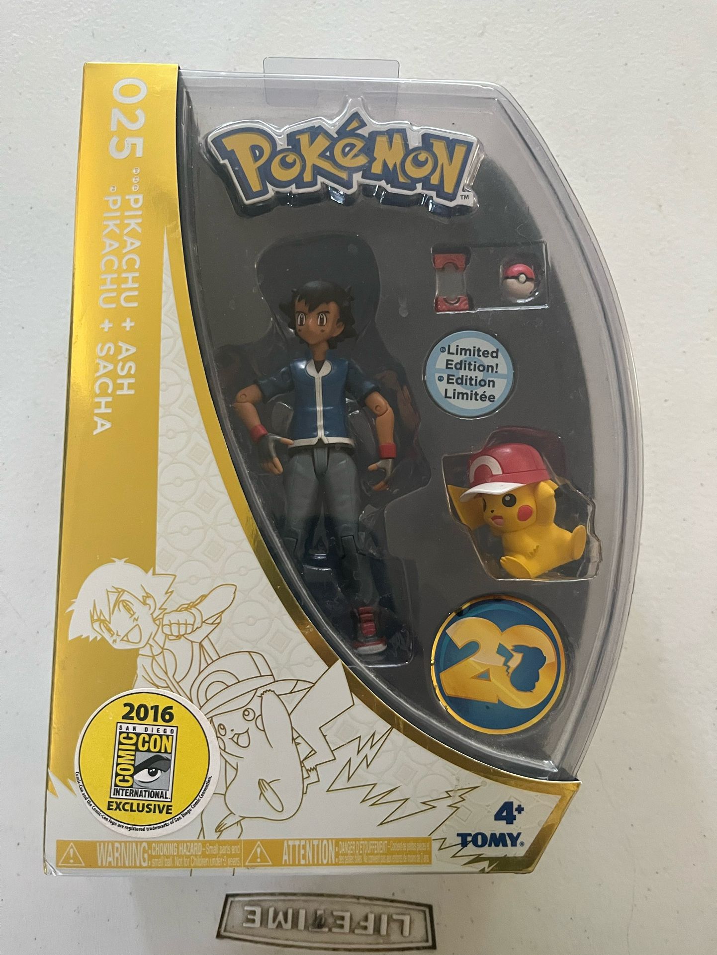 2016 comic con exclusive pokemon ash ketchum action figure