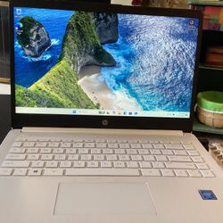 HP Laptop Model 14-DQ0002DX. Please Read Description.