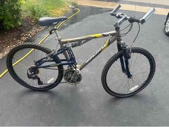 Mongoose mountain bike 26”