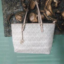 Michael Kors Purse  Wallet