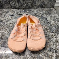Women Water Shoe / Running Flat Size 9