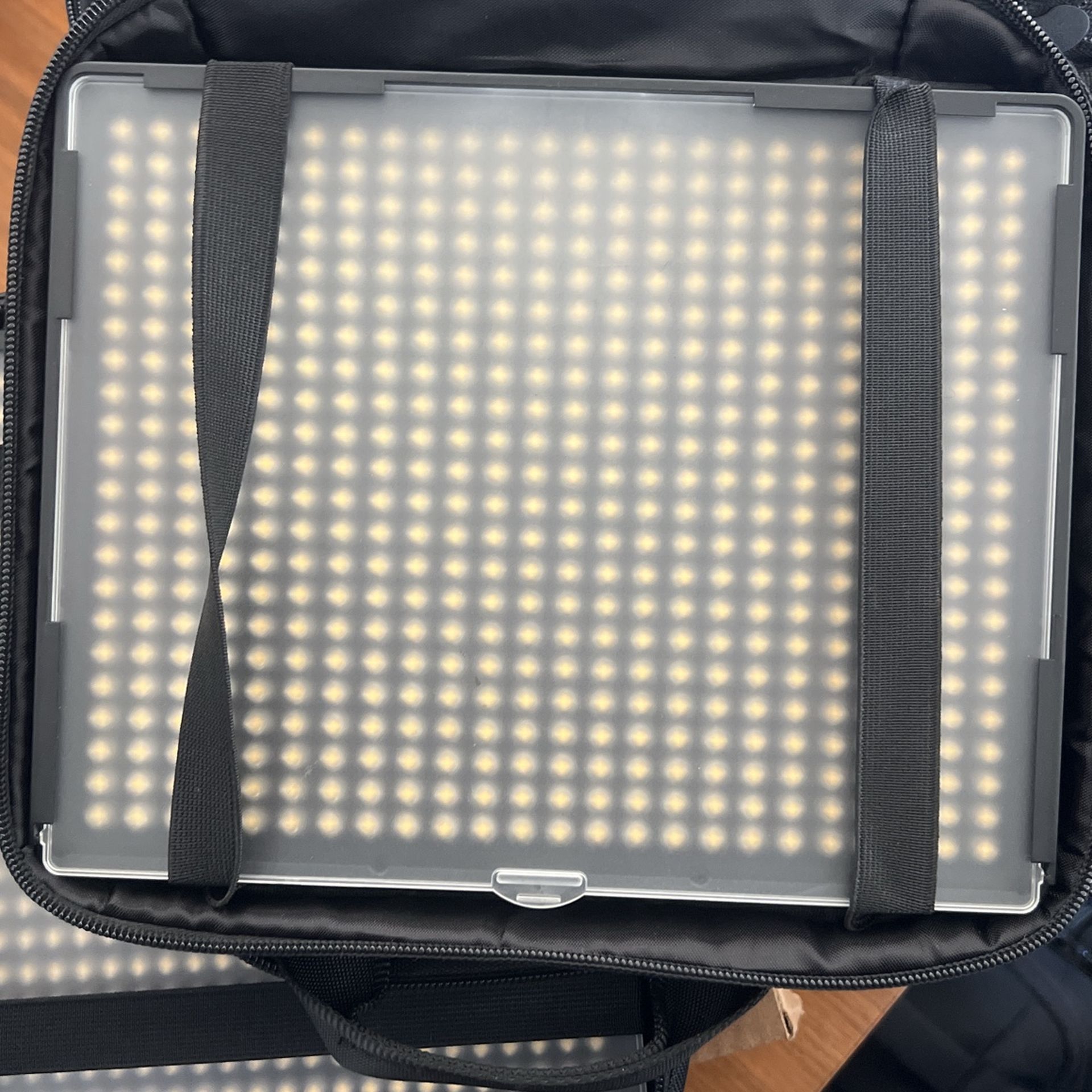 2 aputure amaran h528w 2 aputure amaran h528w