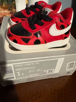 Baby Nike shoes Airforce 1 size 1C near Los Angeles 90019