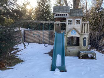 Cedar Summit Swing set/playhouse 