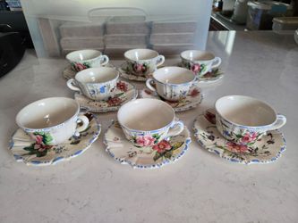 Vintage Italian Majolica cups and saucers