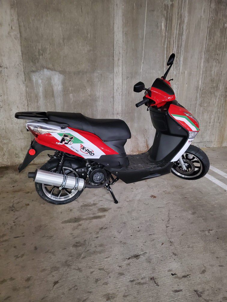 New/ Fully , Open -Box Assembled, Moped Fiji Xpro F1s1 150cc , Best Offer