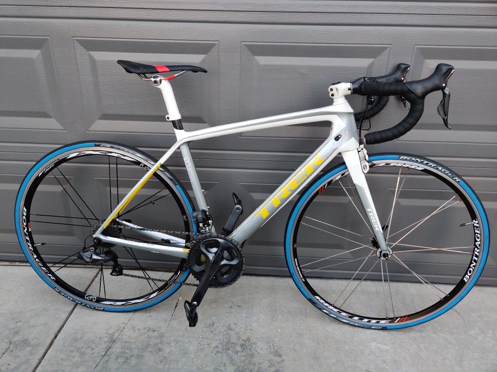 TREK MADONE 5.2 DI2 ULTREGRA 54 SIZE ALL CARBON ROAD BIKE