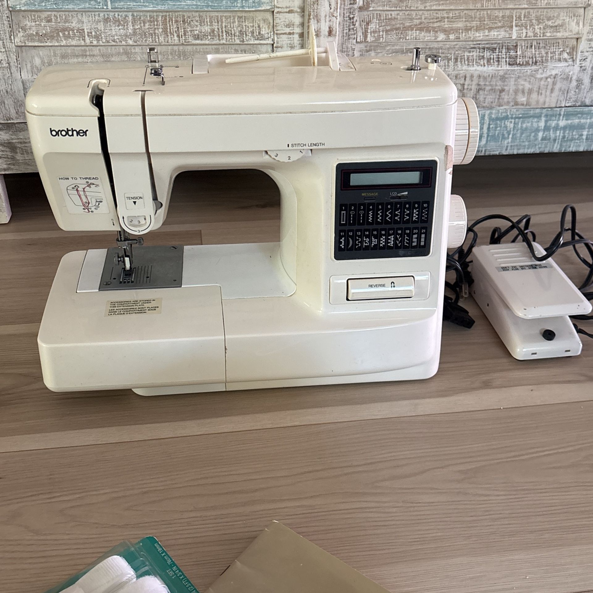 Brother Sewing Machine   Model XL2030