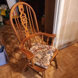 Oak dining room table