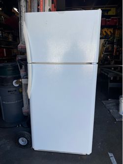 Refrigerator in good working condition