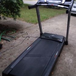 NORDICTRACK  T6.5S Treadmill IFIT COMPATIBLE with delivery available 