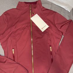 Lululemon Define Jacket in burgundy