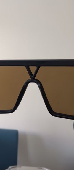 Louis Vuitton Men's Glasses In