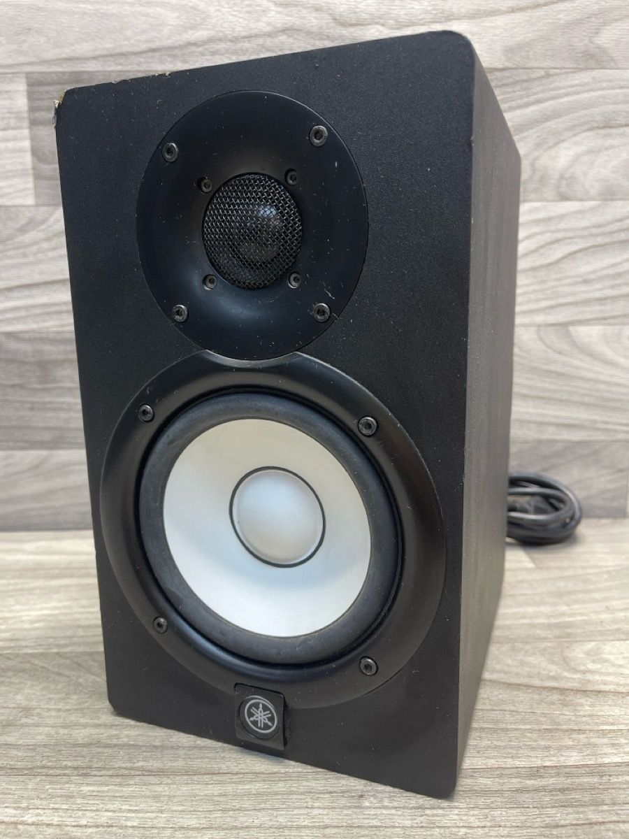 Yamaha HS5 Monitor 5" powered Studio Monitor (A1D021157)