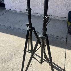 speaker stands