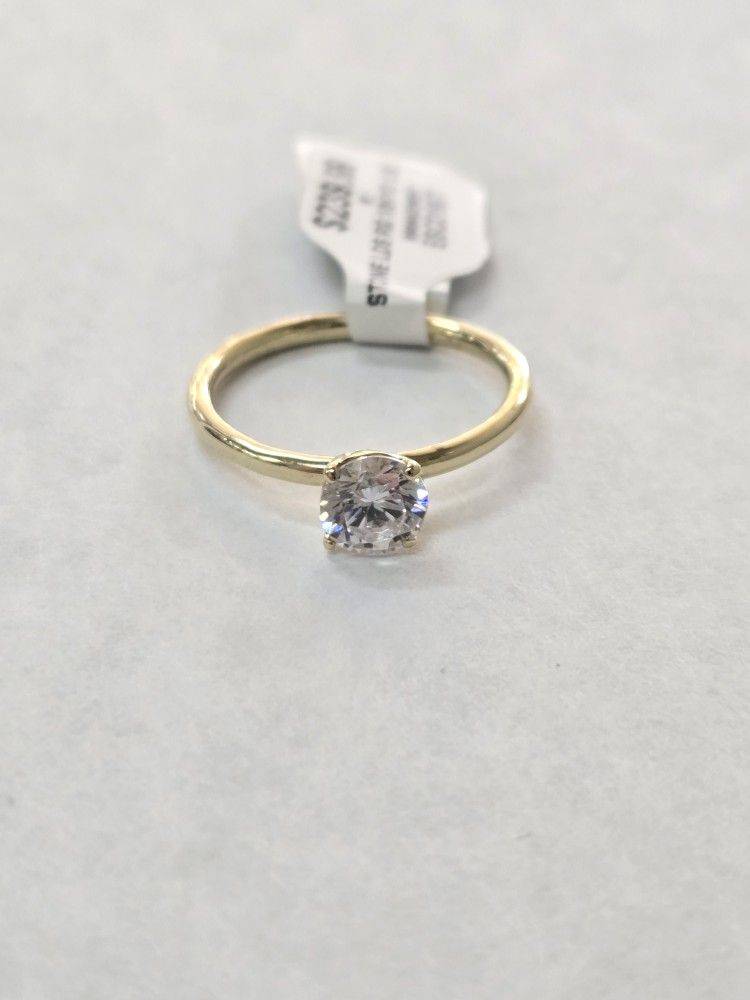 10kt Gold CZ Stone Ring 