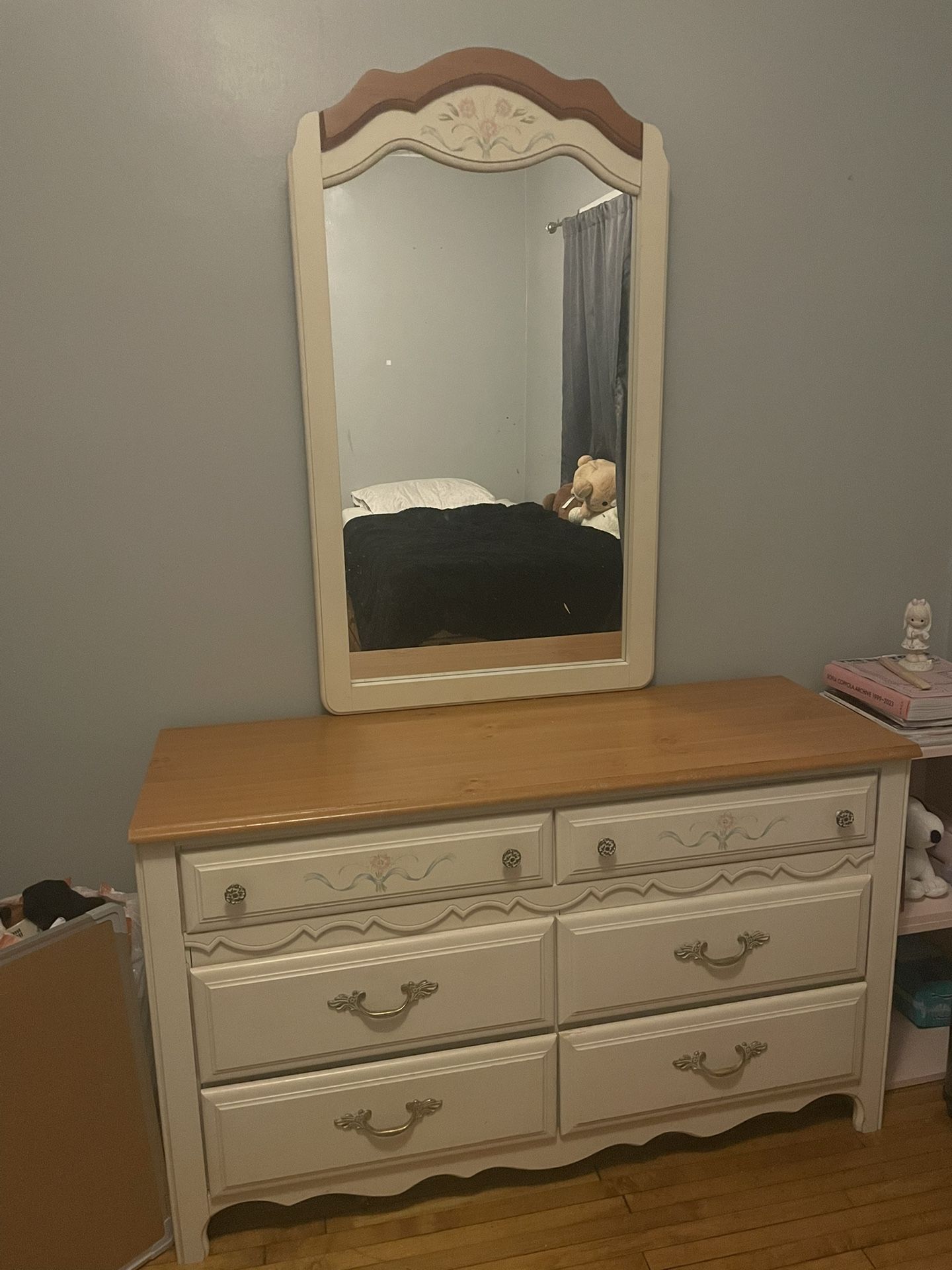 Girl Bedroom Furniture Set