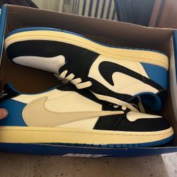 Travis Scott Ones