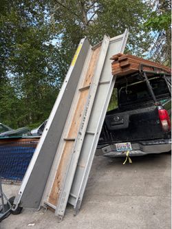 Scaffolding plank
