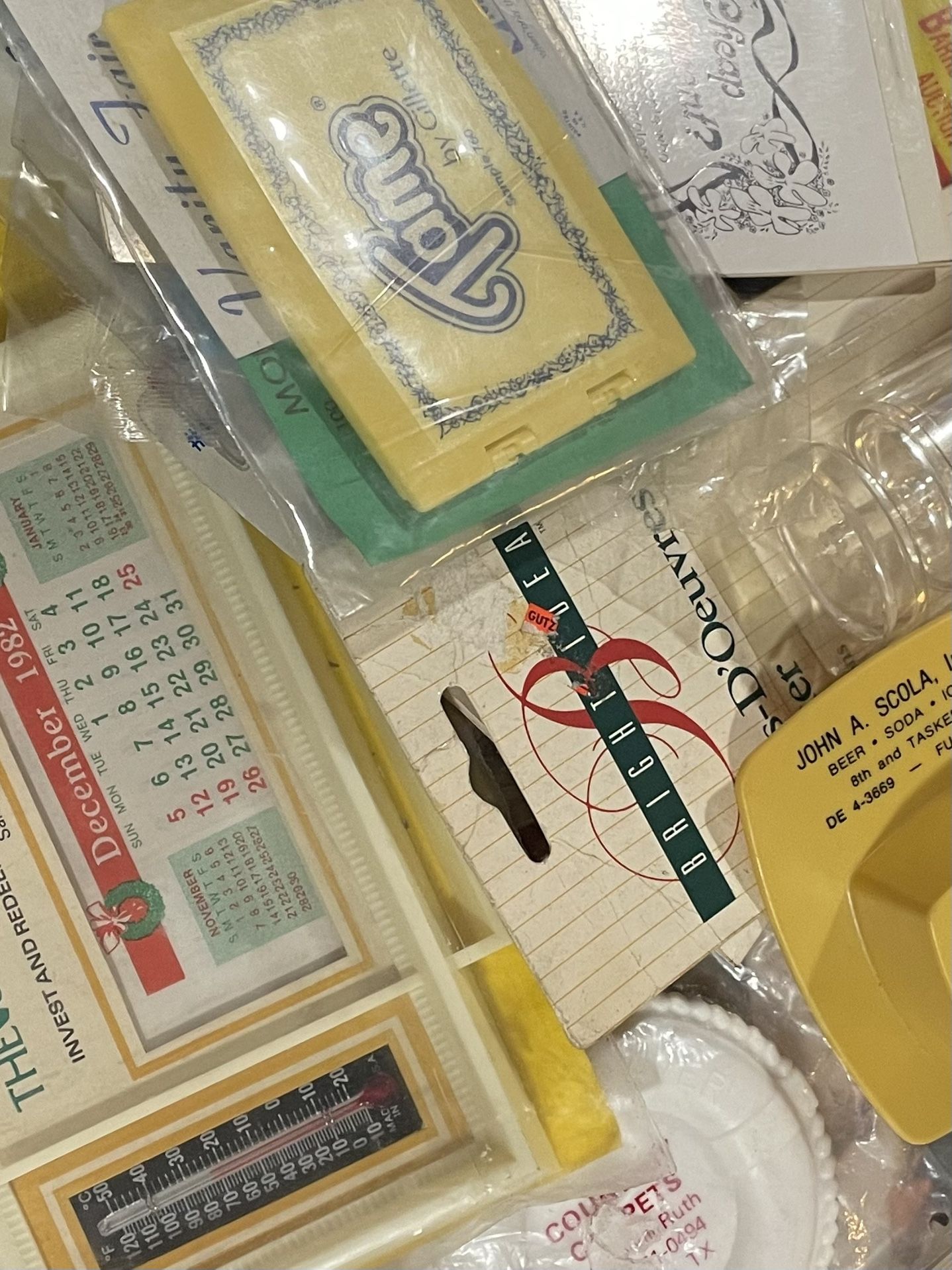 5 random vintage advertising items/salesman samples
