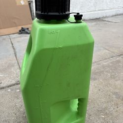 Easy  to remove cap with side grip and wrench hex plug Ergonomic two handle design places one handle lower for easier lifting and better control Made 