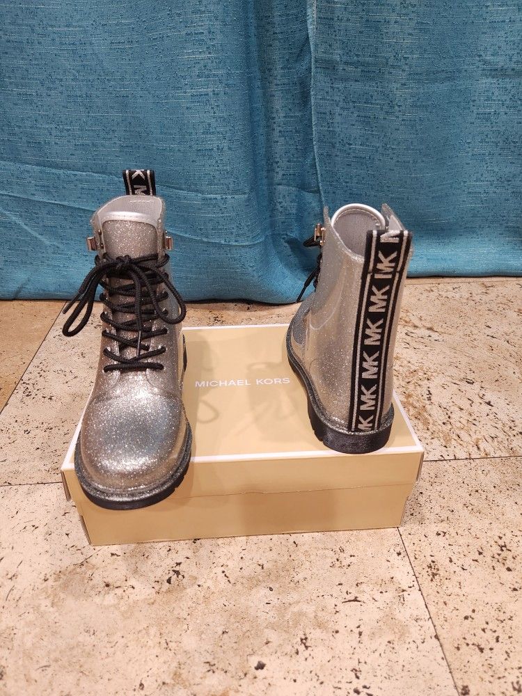 Brand New Never Worn Michael Kors Boots