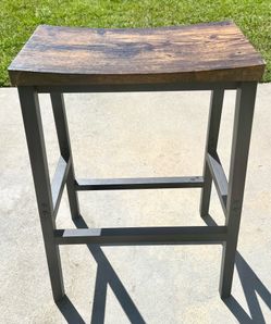 🔥 NEW Rustic 24” Bar Stools – Set of 2 🔥Price: $80 (Priced to sell!)