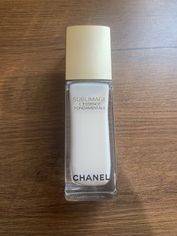 Chanel Sublimage L'essence Fundamentale Makeup Foundation Brand New for  Sale in San Francisco, CA - OfferUp