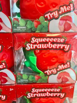 Squeeeze Strawberry 🍓