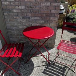 Bistró Style Table And Chairs Set 