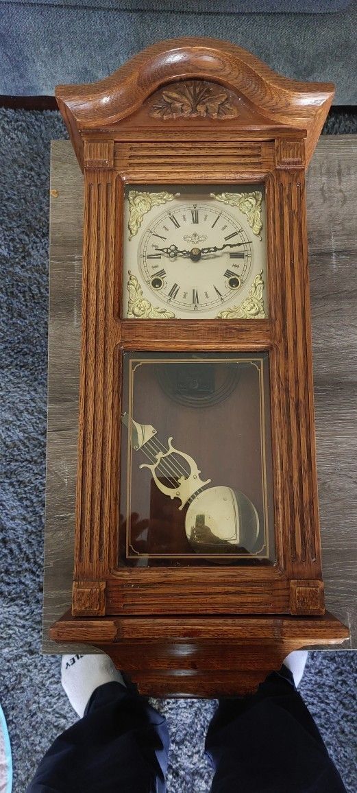 D&A Chiming Wall Clock