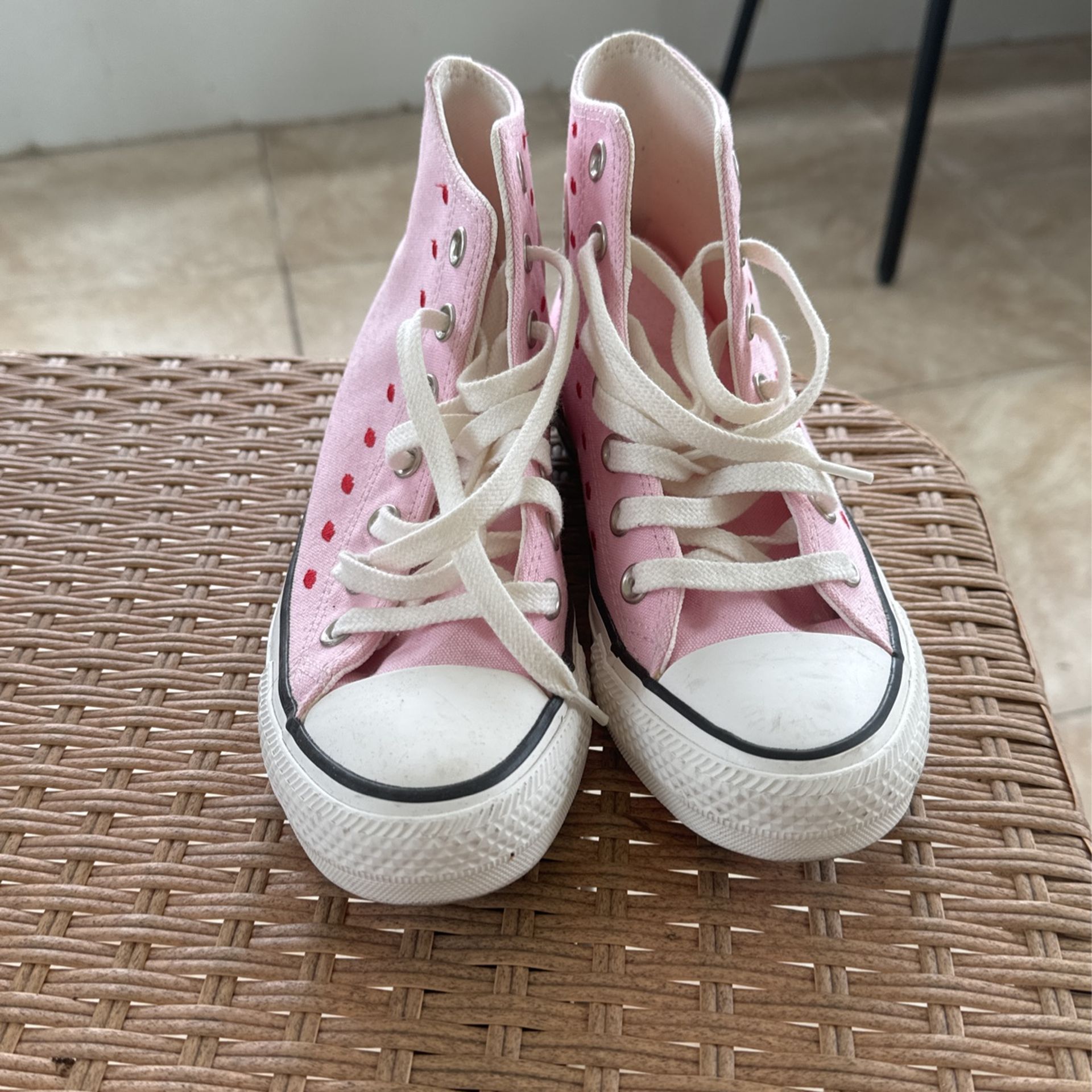 Converse Valentines Day Edition High Top