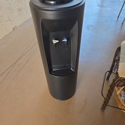 Water Dispenser 