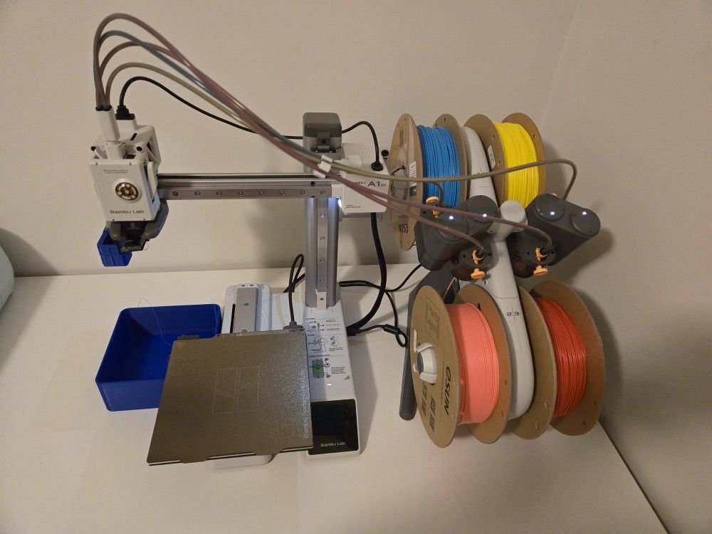 Bambu Labs A1 Mini 3D Printer with AMS Light and 8 Filaments Colors